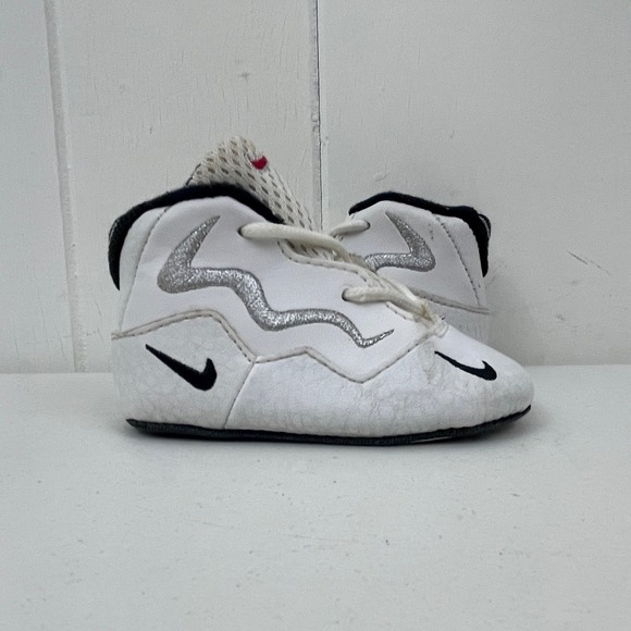 Nike Other - VTG Nike Air Pippen 1 1997 White/Silver 850018-111 Toddler Size 2C OG